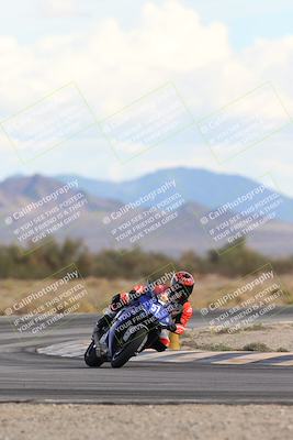 media/Nov-16-2025-Race Pace (Sun) [[8c5fa54630]]/Non Verified Riders (1st 20 Minutes)/5-Turn 15 (110pm)/